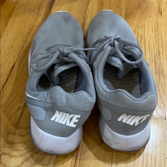 Nike women’s‎ roshe sneakers - Picture 2 of 6